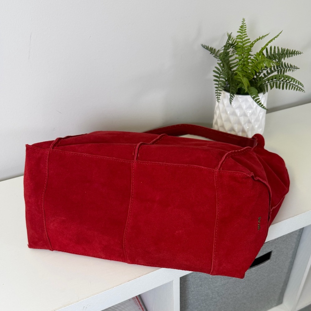 The Sak Los Feliz Large Tote Bag In Scarlet Suede - Picture 6 of 10